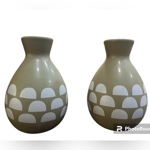 2 Green Adorable Vases